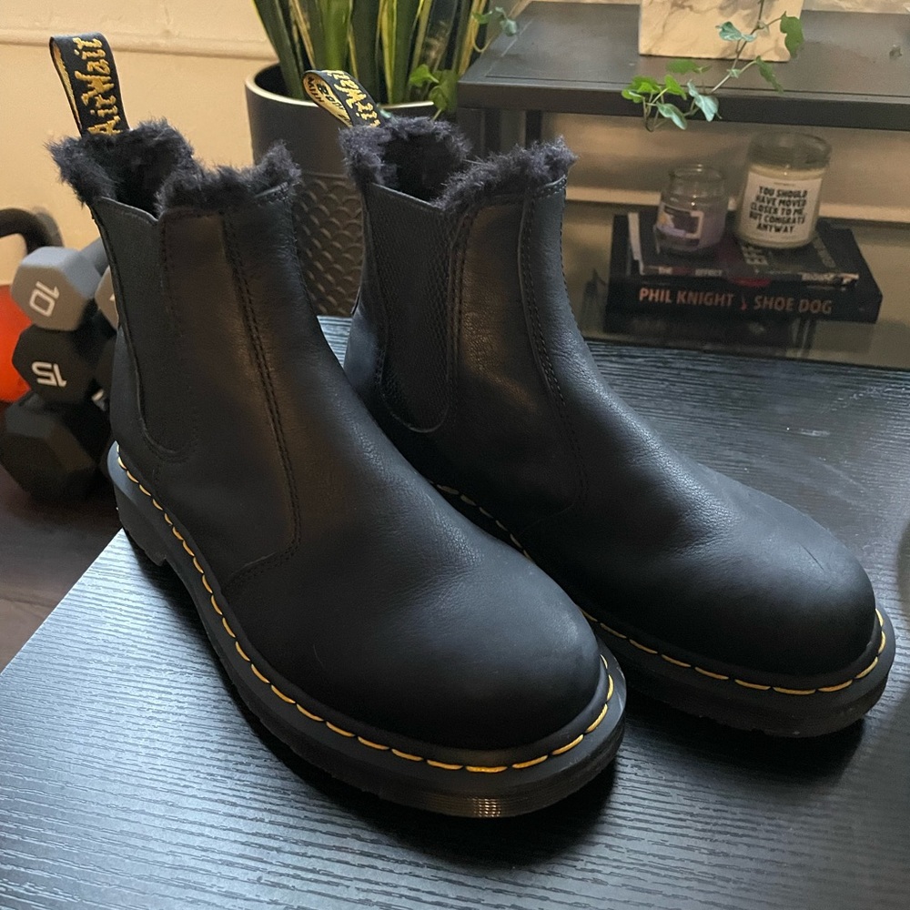 Doc Marten 2976 Black Fur Lined Chelsea Boot